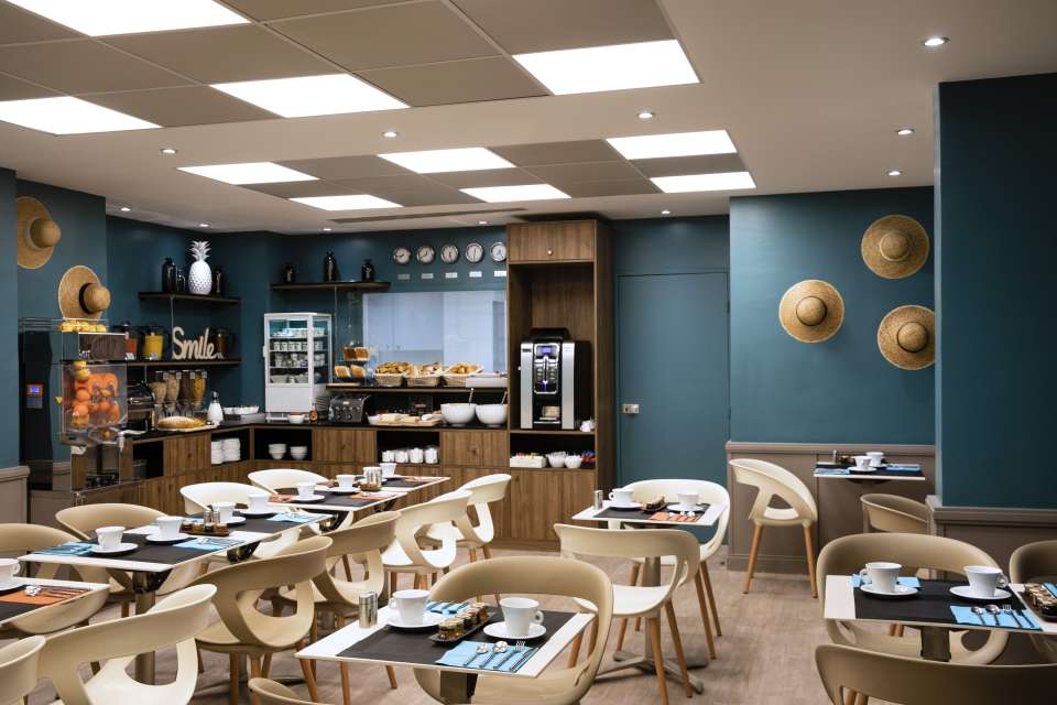 Petit-déjeuner hotel paris